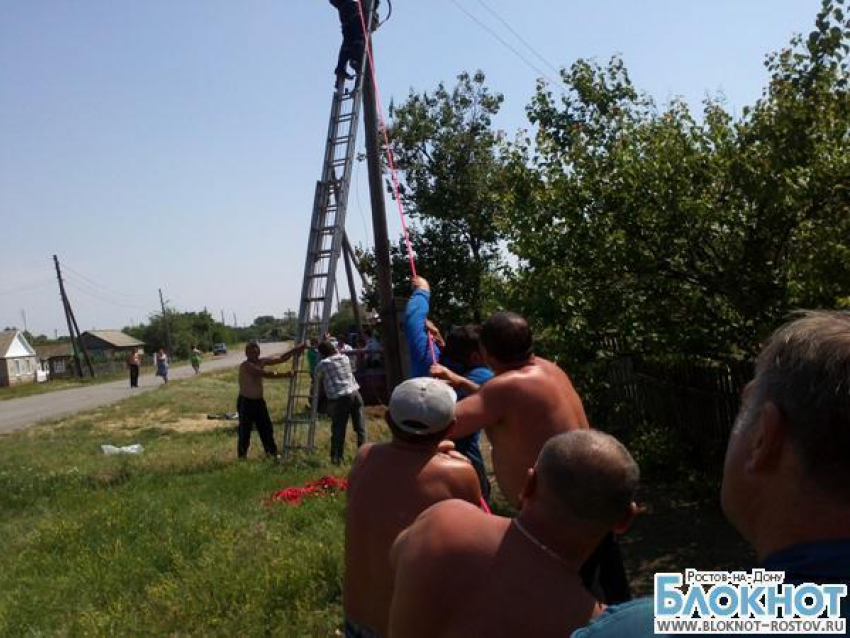 В Ростовской области во время ремонта опоры ЛЭП погиб монтажник