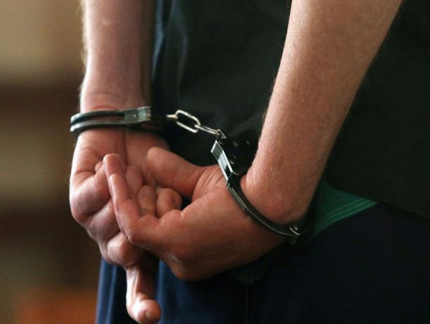 Пьяный мужчина променял друга на 55 тысяч рублей в Ростове