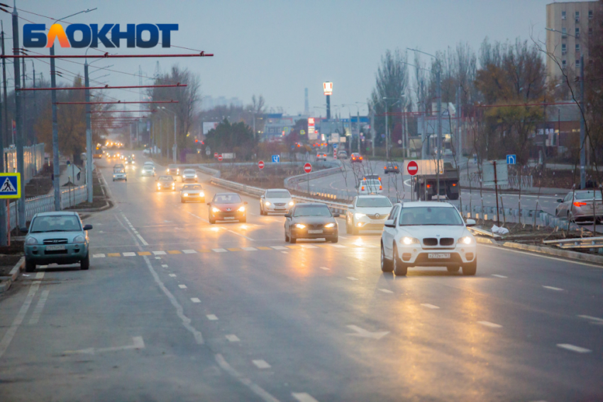 В Ростове из-за ливня перекрыли движение по проспекту Малиновского