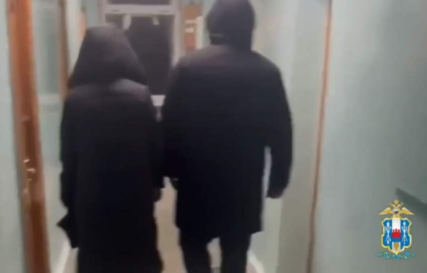 В Ростове накрыли наркогруппу с десятками закладок и координатами тайников