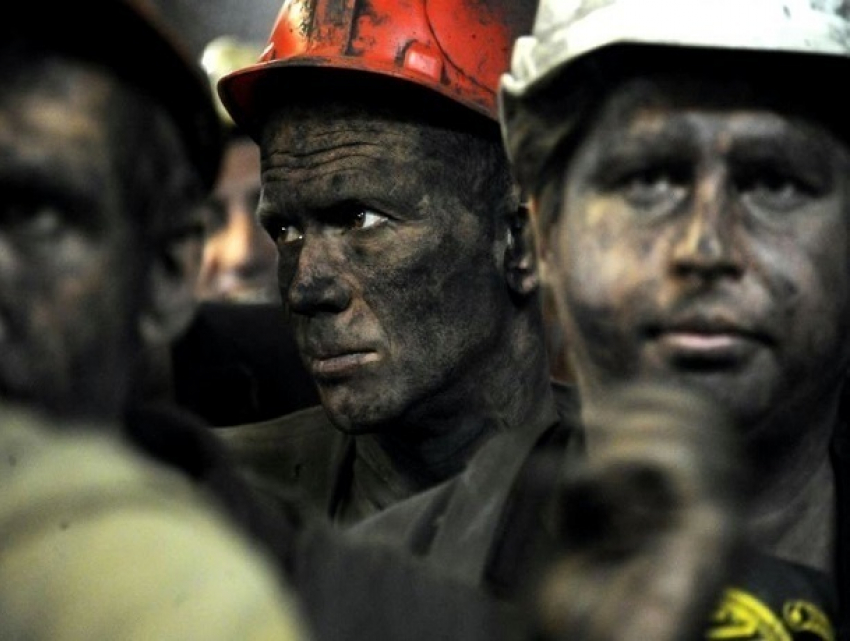 Депутаты Госдумы рассмотрели проблему шахтеров компании «Кингкоул» в Ростовской области 