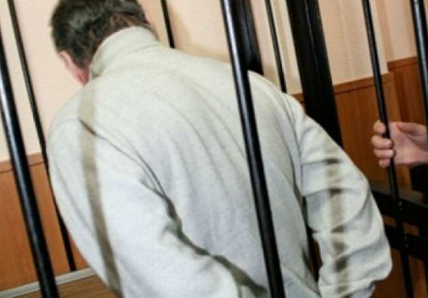 Любовник пенсионерки сексуальными действиями в Таганроге и Севастополе нанес травму 8-летней девочке