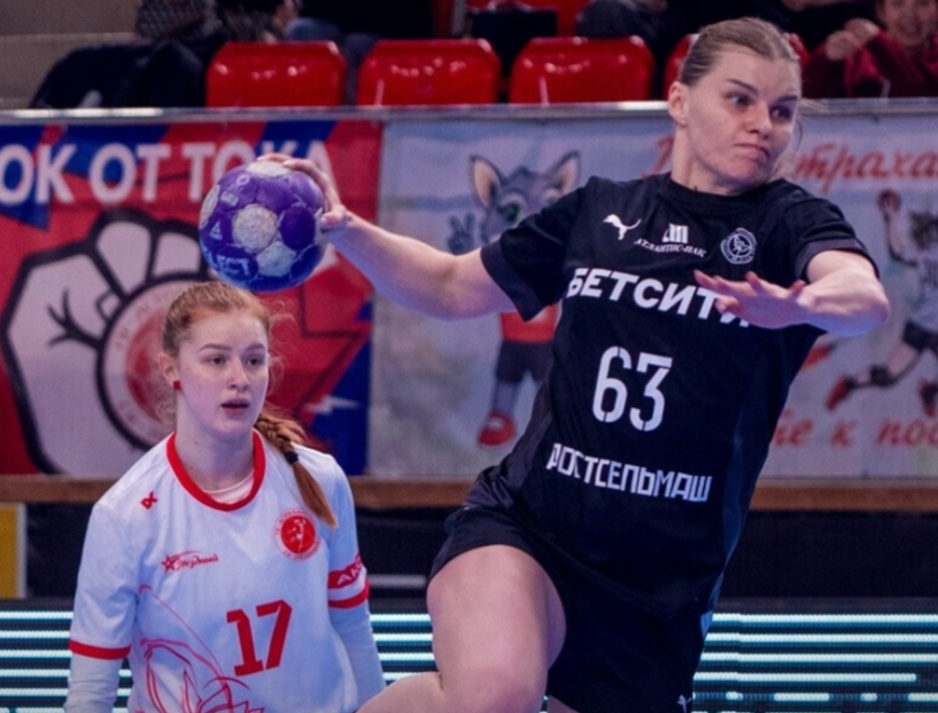 «Ростов-Дон» вырвал победу у «Астраханочки» и вышел вперёд в полуфинальной серии