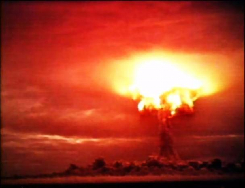 Календарь: 16 июля - На полигоне в Лос-Аламосе произведен первый в мире ядерный взрыв