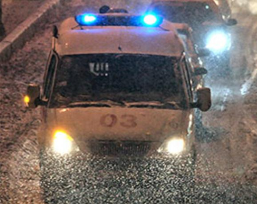 В Ростовской области погиб 28-летний водитель КамАЗа, врезавшегося в грузовик