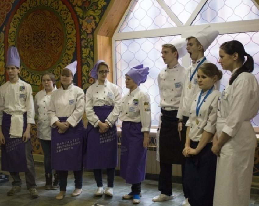 Студентки из Ростова с помощью раков и перепелок завоевали Гран-при в Москве