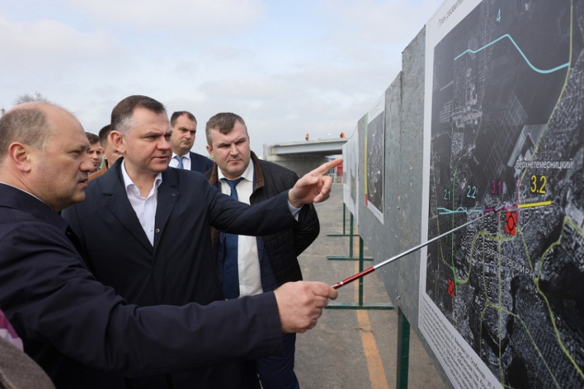 Юрий Слюсарь заявил, что брутто-контракты помогут наладить регулярность маршрутов общественного транспорта