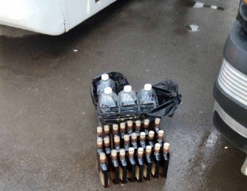 Огромные запасы контрафактного алкоголя обнаружили на автовокзале в Ростове
