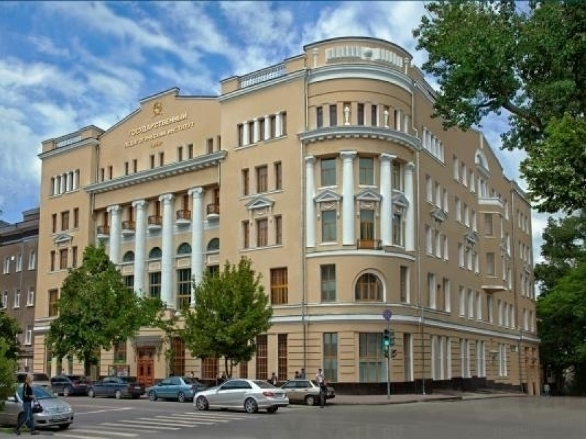 Центр Ростова перекрыли из-за бесхозной сумки