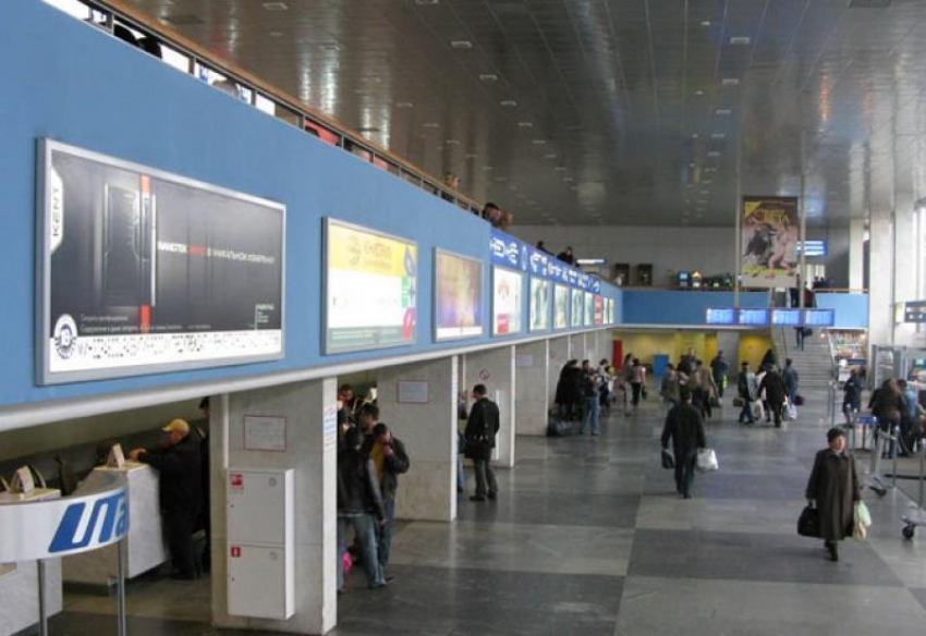  В Ростовском аэропорту пресекли провоз подкарантинного риса и изюма