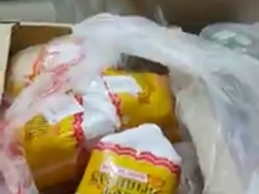 Сотни вялых куриц и коробки теплого фарша в супермаркете Ростова привели в бешенство наблюдательную дончанку 