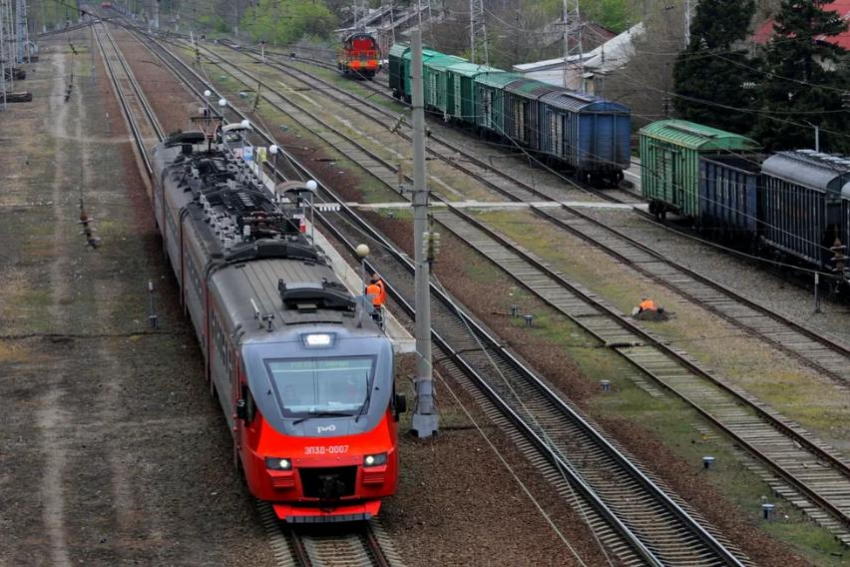 Движение электричек изменится из-за ремонта путей в Ростовской области 