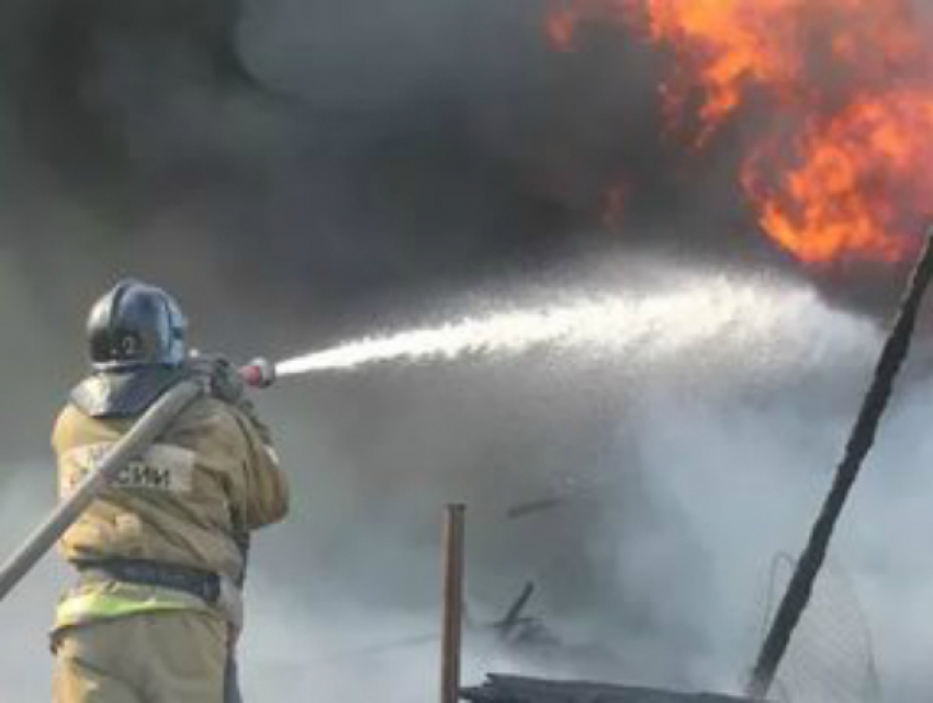 Женщина потеряла сына в страшном пожаре на день влюбленных в Ростовской области