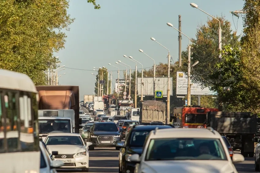 Приставы арестовали автомобили должников в Ростовской области на 18,6 млн рублей