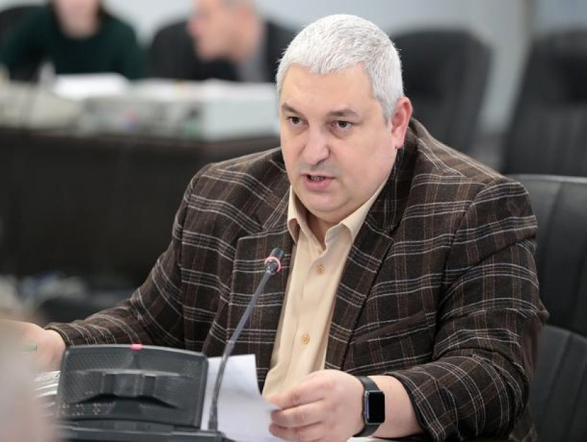 Бывшего министра строительства Ростовской области отпустили под домашний арест