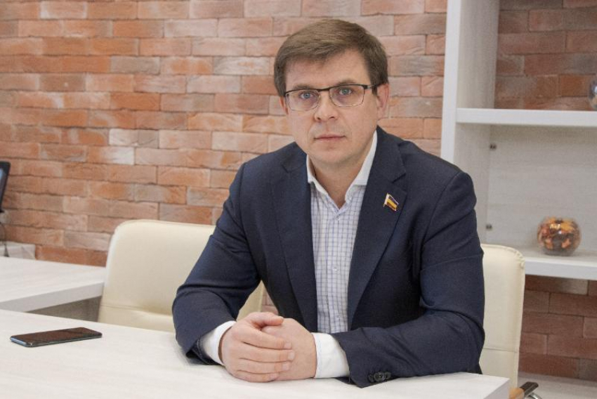 Борис Вальтер. депутат ЗСРО от Батайска: «Надо избавляться от неэффективных сити-менеджеров»