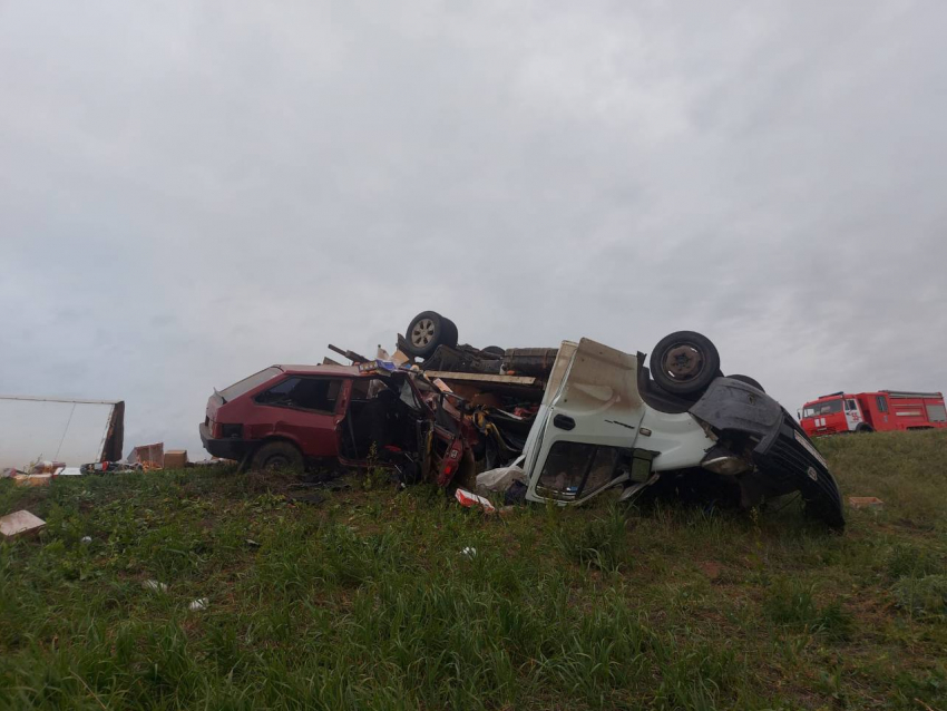 В аварии на трассе в Ростовской области погибли три человека 