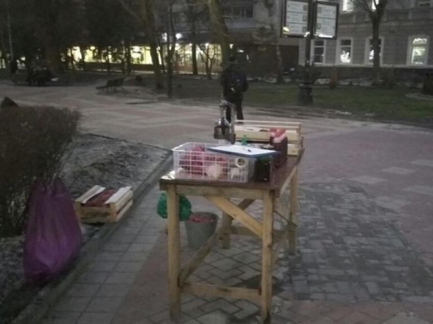 Гранатовый сок из грязной и вонючей соковыжималки предлагали отведать на улице жителям Ростова 