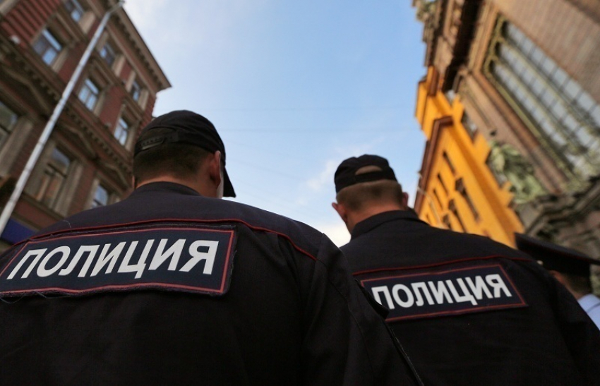 В Ростове мужчина избил водителя иномарки  за то, что тот сбил его сына 