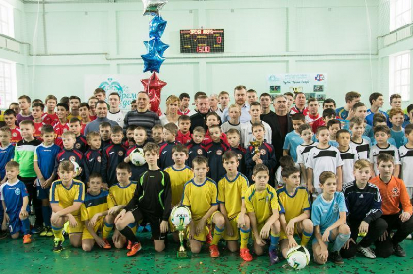 Более 300 юных футболистов поучаствовали в благотворительном турнире