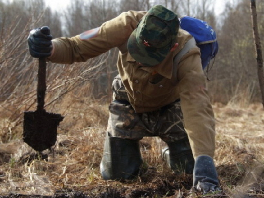 Прикрываясь благородной миссией, «черные копатели» Ростовской области собрали склад оружия