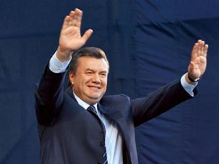 Виктор Янукович прилетел в Ростов-на-Дону из Харькова