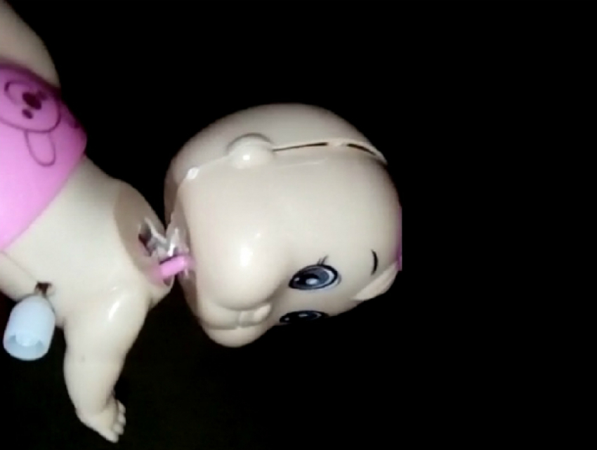 Со сломанной шеей и проломленным черепом доставила «Почта России» куклу для ребёнка в Ростове