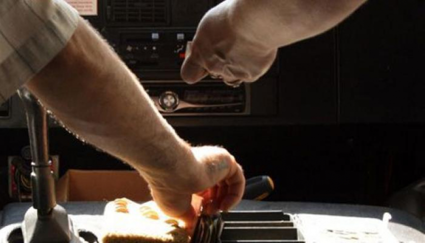 Ростовчанин добился увольнения водителя маршрутки, который курил в салоне и угрожал пассажиру