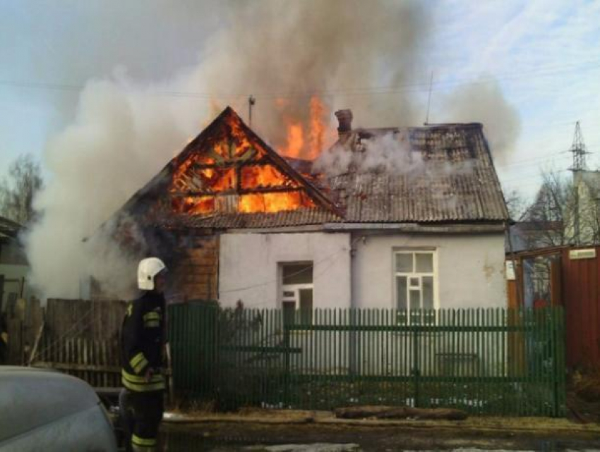Два человека  погибли в пожарах в Ростовской области