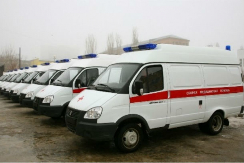 Десять укомплектованных спецавтомобилей скорой помощи приобретут в Ростове 