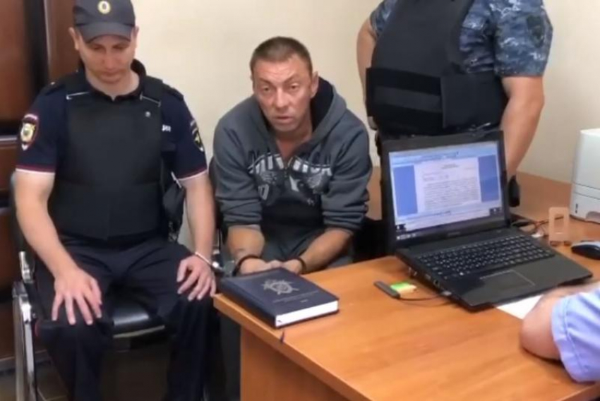В Ростовской области на два месяца арестовали подозреваемого в похищении девочки