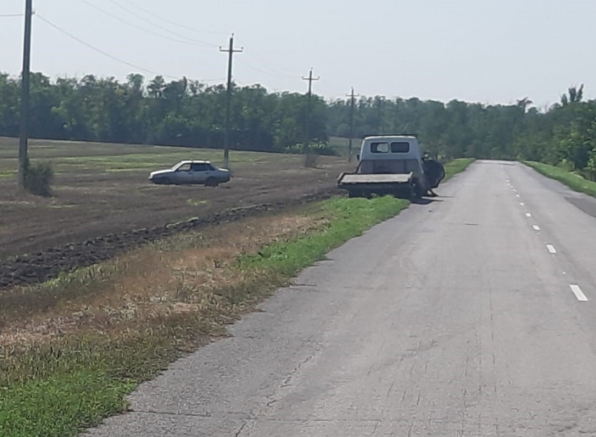 Пять человек пострадали в ДТП на трассе в Ростовской области