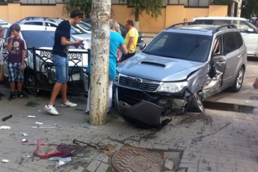 По факту ДТП, в котором пострадала 19-летняя ростовчанка, возбуждено уголовное дело