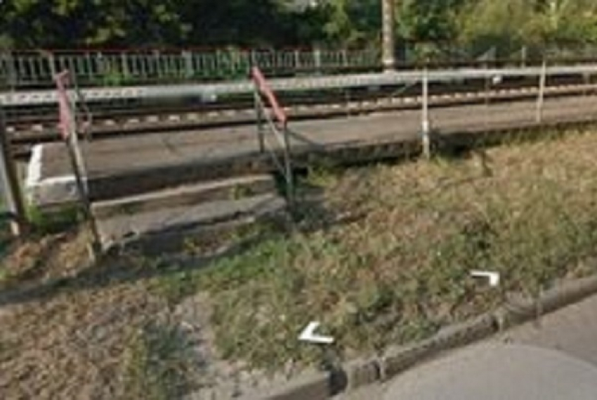 В Ростове 26-летняя беженка из Украины бросилась под поезд