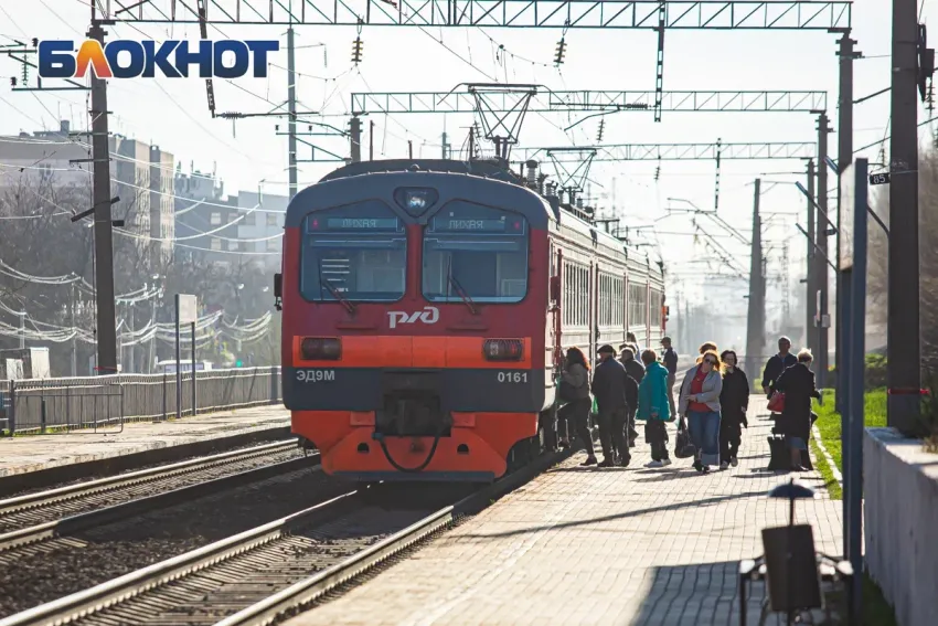 После атаки БПЛА на Лихую в Ростовской области 132 поезда следует с опозданием