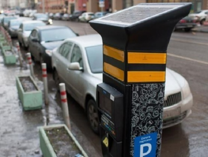 Злостных неплательщиков за парковки власти Ростова будут знать в лицо
