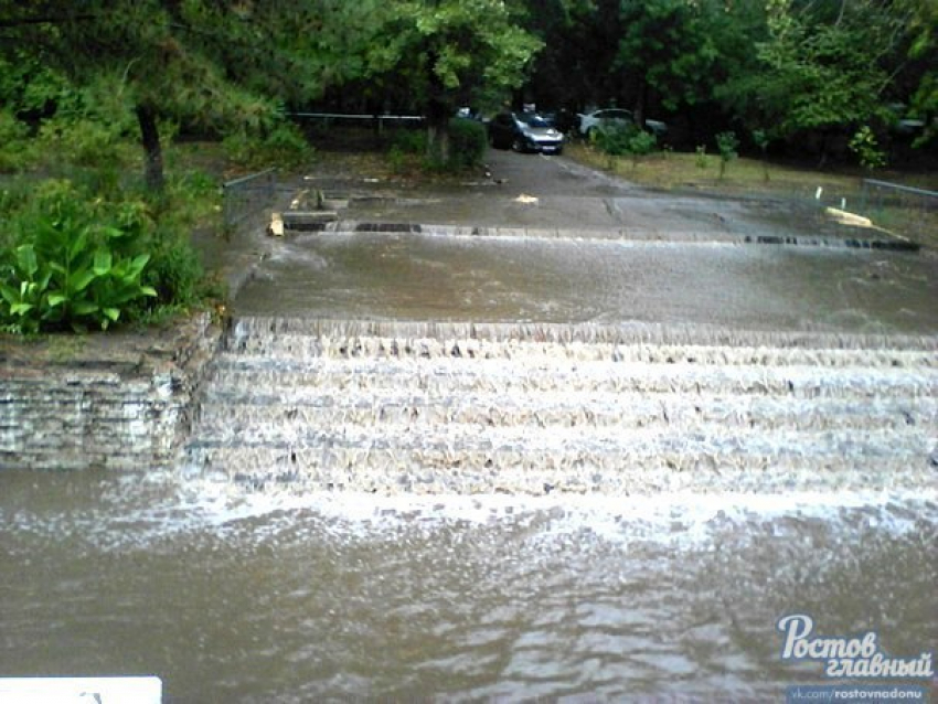 В Ростовской области продлили штормовое предупреждение на два дня