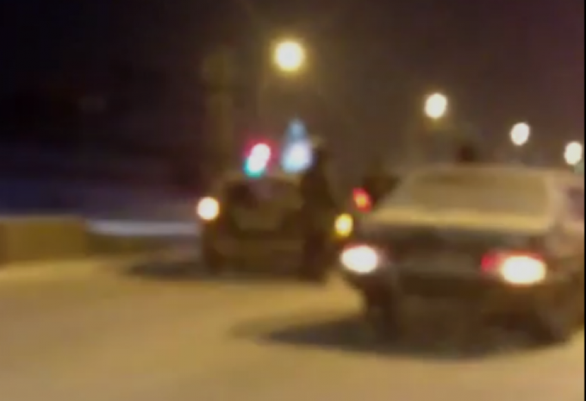 Массовое ДТП спровоцировало огромную пробку в Ростове и попало на видео