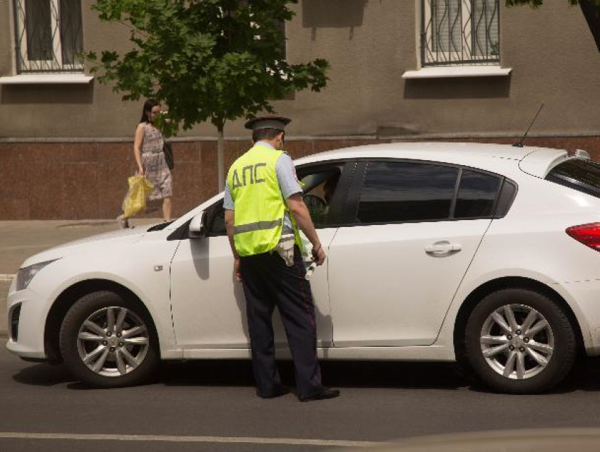 Ростовские полицейские задержали неадекватного водителя «под наркотиками»