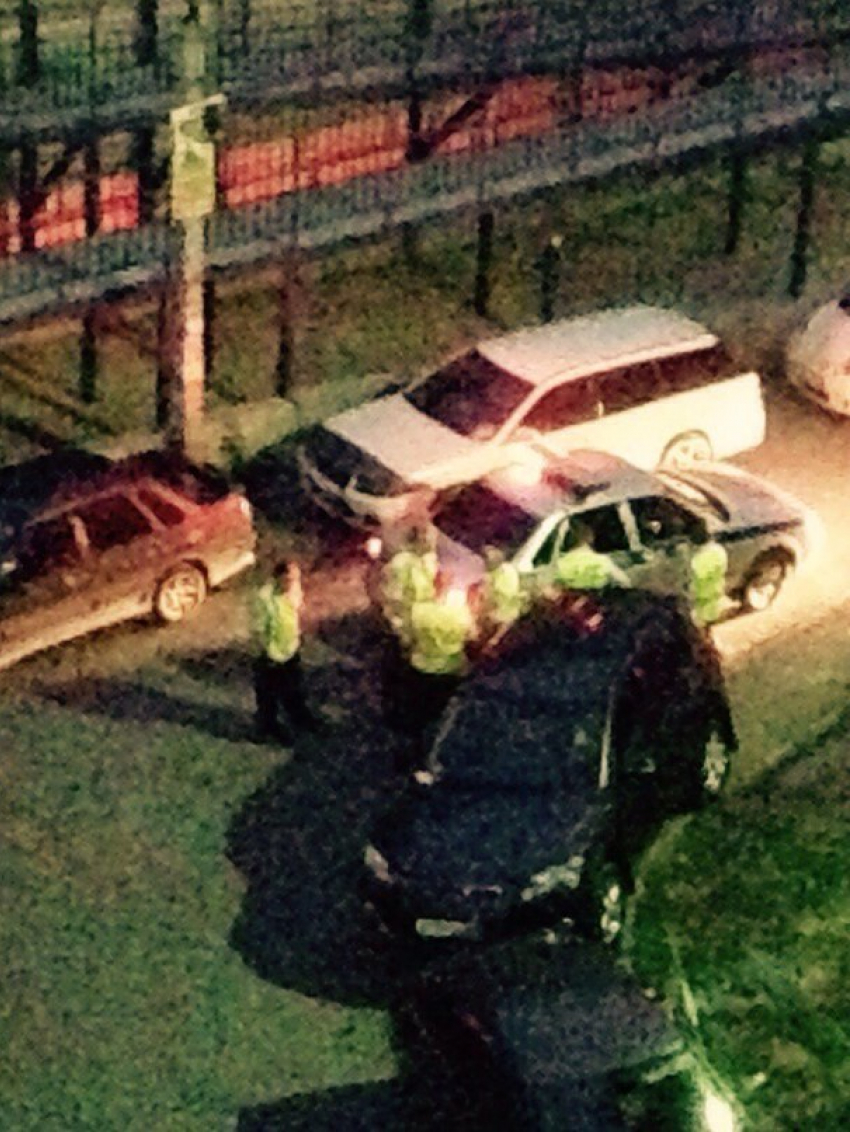 В Ростове пьяный водитель, сбивший на Западном полицейского и протаранивший машины, задержан 