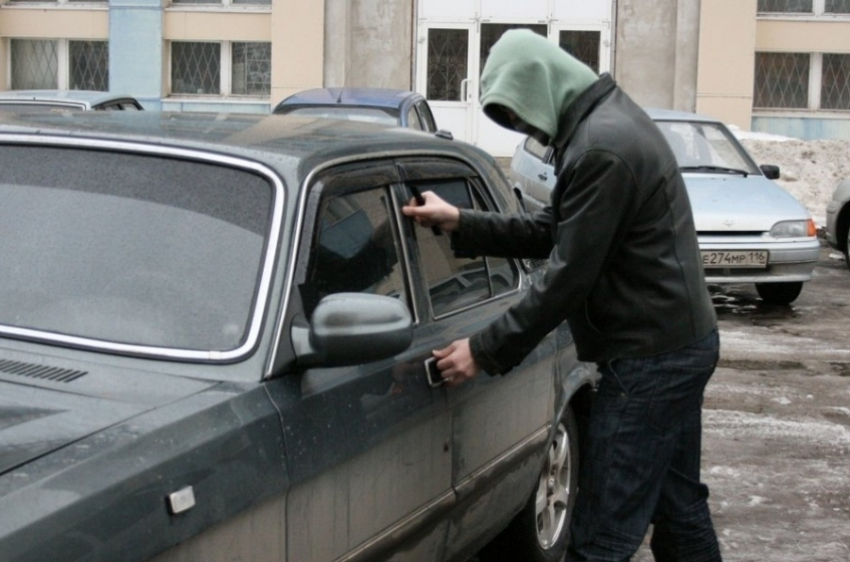 В Ростовской области задержали угонщика «семерки"