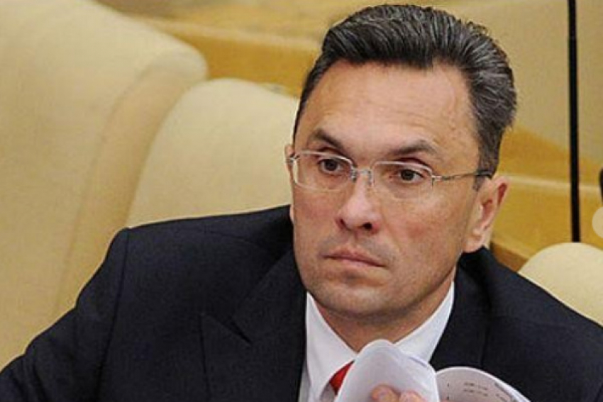 Слушание по делу депутата госдумы Владимира Бессонова перенесли в шестой раз