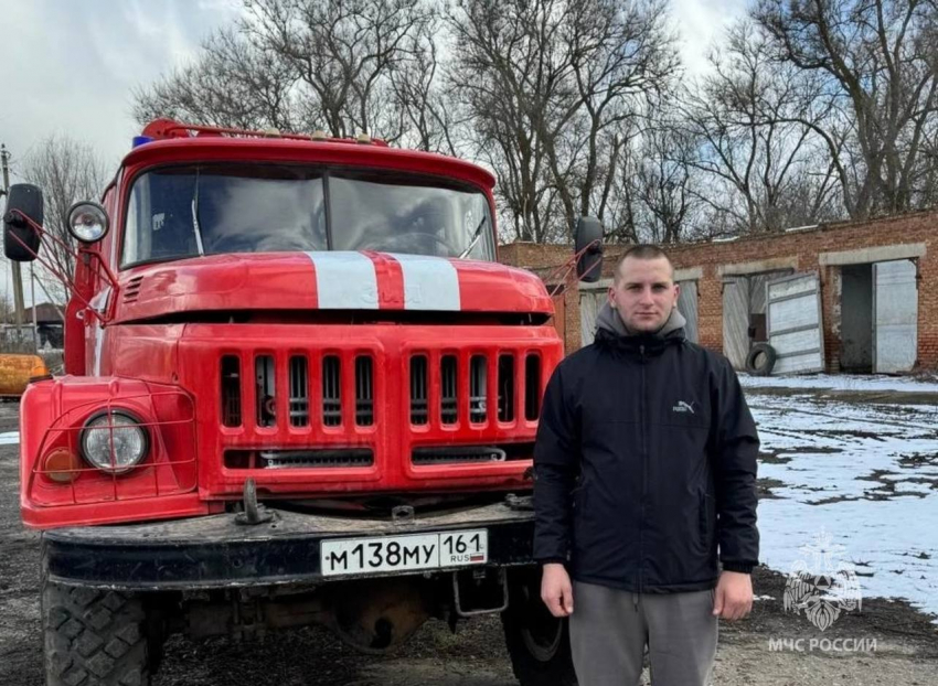 Спасшего 3-летнюю девочку при пожаре жителя Ростовской области наградят медалью 