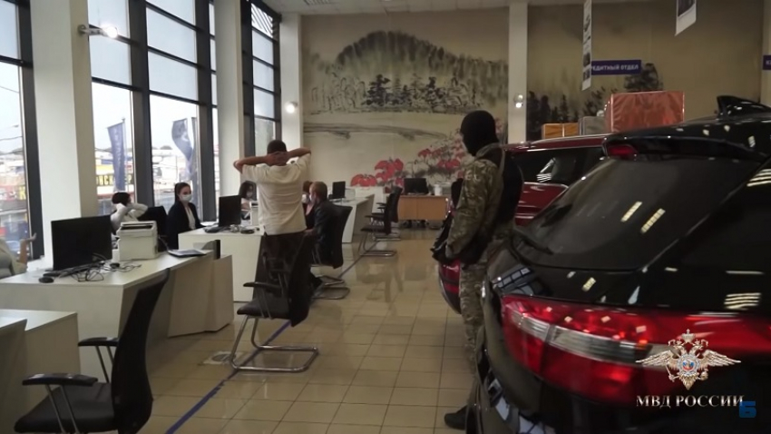 В Ростове-на-Дону стартовал громкий судебный процесс о мошенничествах в автосалонах