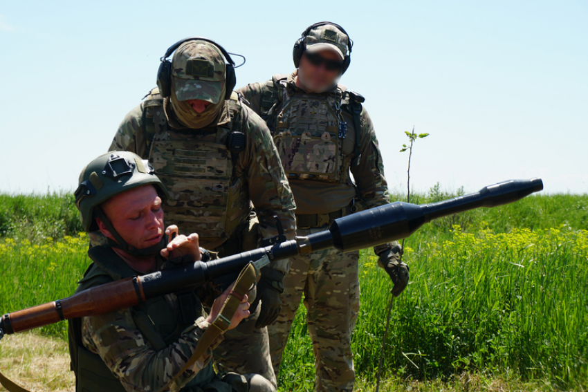 На полигоне ЮВО прошли занятия по огневой подготовке с контрактниками