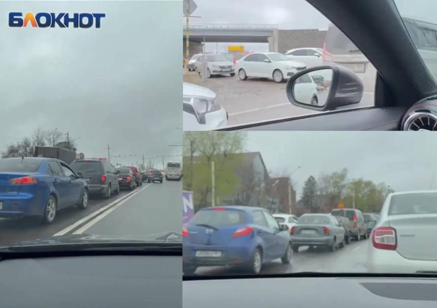 Вавилова за 10 миллиардов продолжает стоять в пробках – видео от первого лица в час-пик