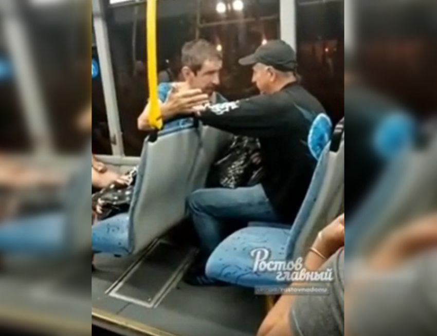 Потасовка ростовчан в автобусе попала на видео