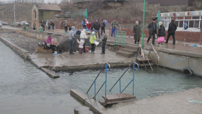 Ростовчане встретили Крещение традиционными купаниями