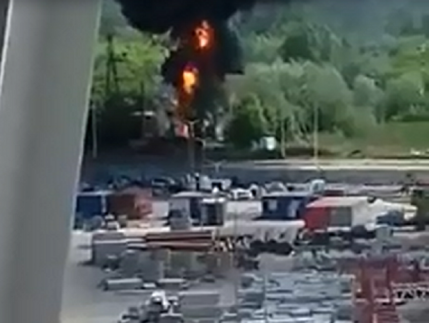 Крупный пожар на трансформаторной подстанции у «Ростов-Арены» попал на видео