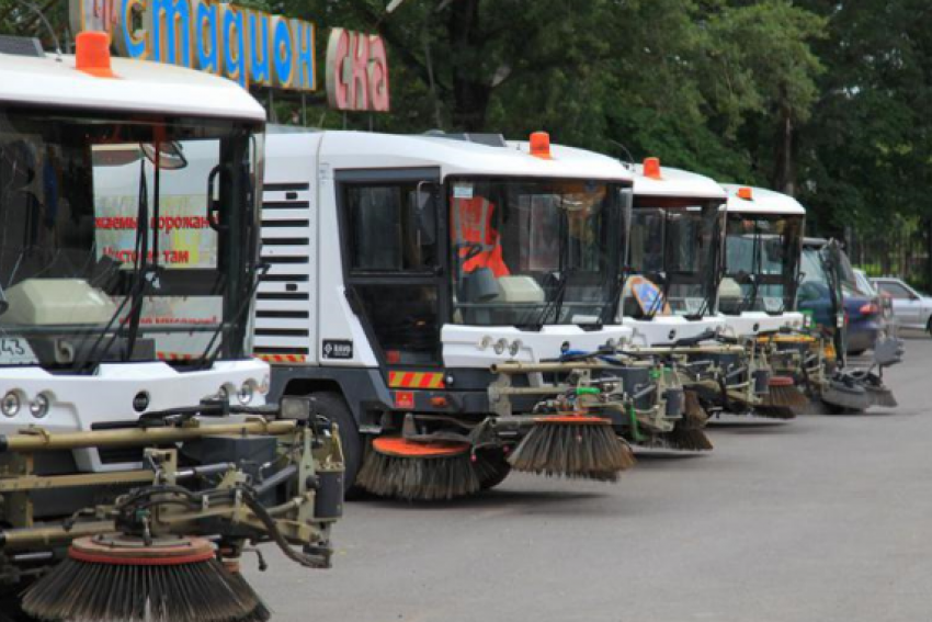 В Ростове состоялись соревнования на звание «лучшего водителя коммунальной техники» 